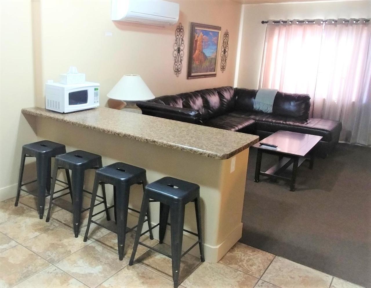 Lake Powell Motel & Apartments Page Zewnętrze zdjęcie